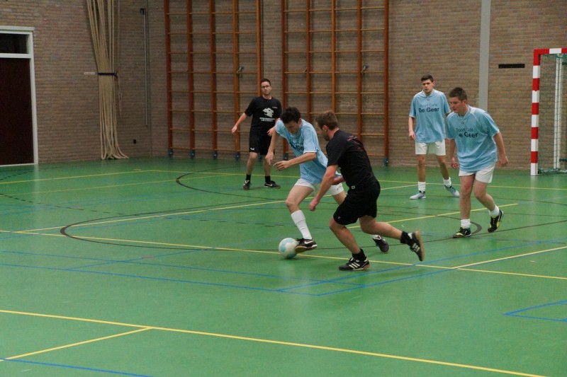 Eerste verliespunten Tielemans hekwerk